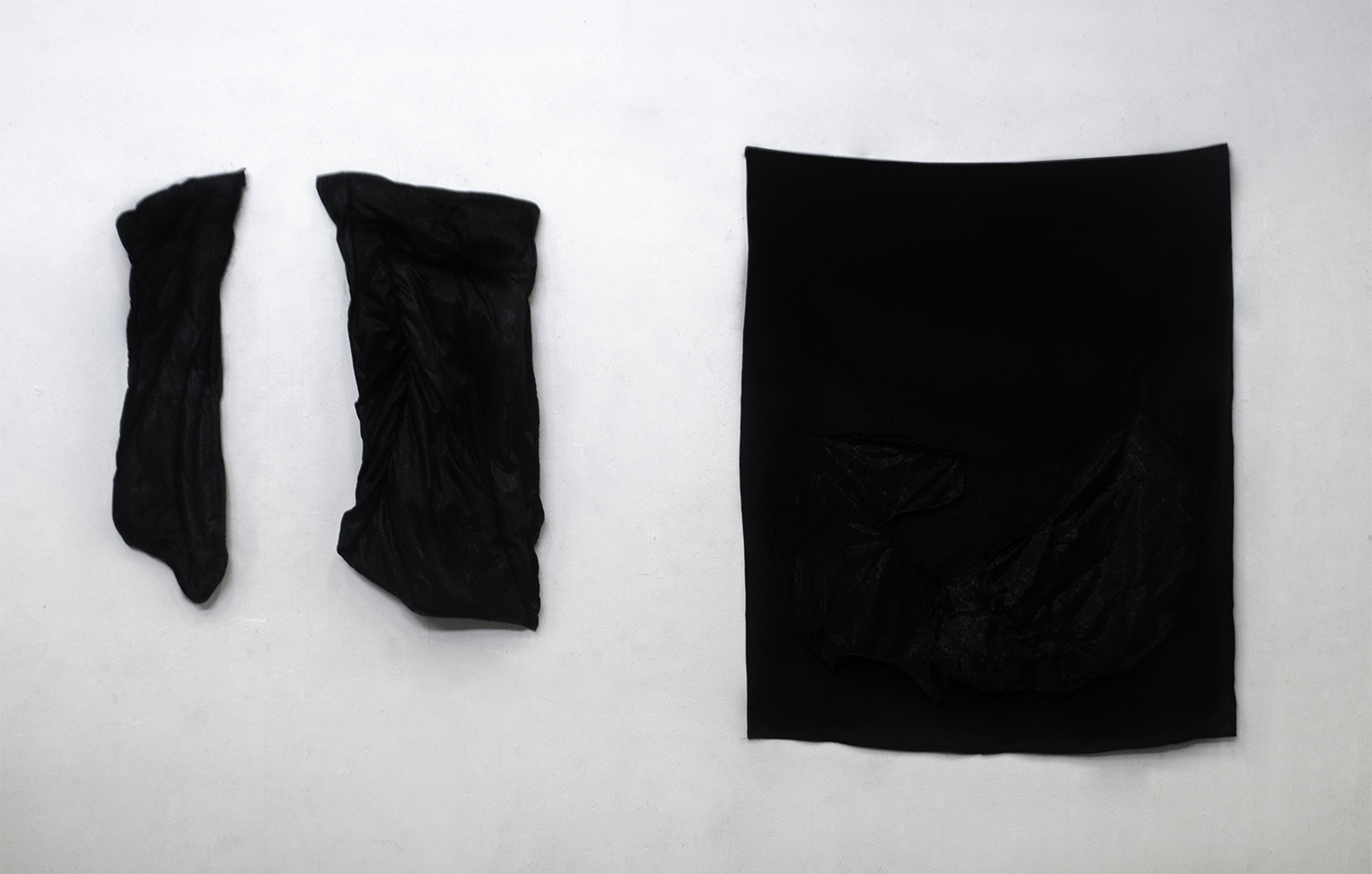 Vista da exposição 'Vivesse também com esquivanças' – Andre Barion e Marina Woisky